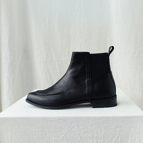 french chelsea boots Black