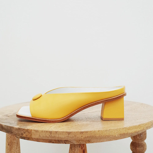Button square mules Yellow