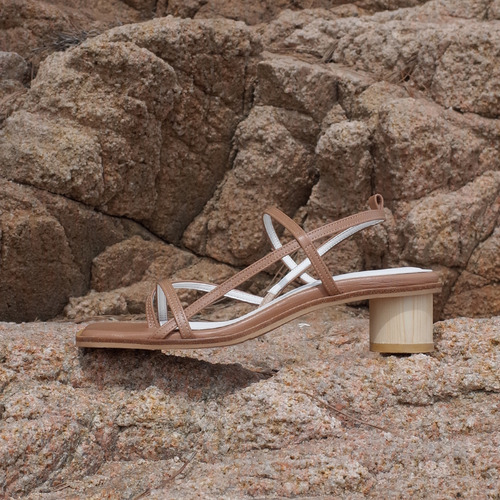 Flip-flop strap sandals [가죽스트랩포함] Camel