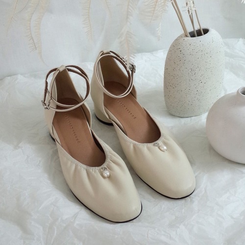 Drop pearls ankle strap Ivory